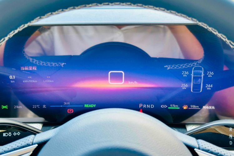 Used Buick GL8 New Energy 2024 Lu Zun Luxury Edition 6-Seater
