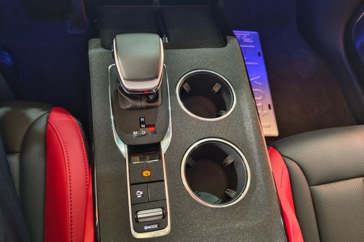 Used Hongqi HS3 2023 1.5T Two-Wheel Drive Shanwei Edition Interior 5