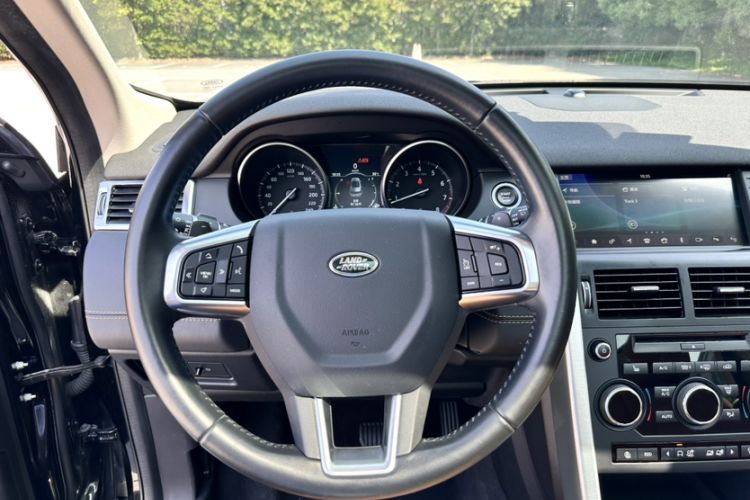 Used Land Rover Discovery Sport 2018 240 PS HSE LUXURY Edition