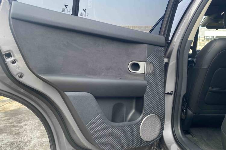 Used firefly firefly 2025 Illuminated Edition
