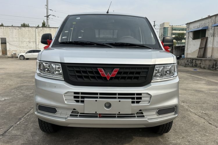 Used Wuling Rongguang New Truck 2023 1.5L Double-Cab Basic Version LAR