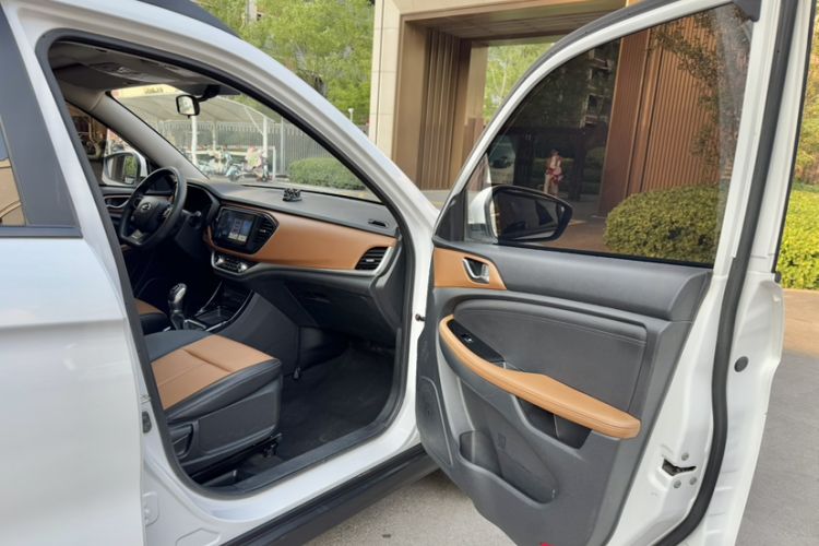 Used Land X2 2017 1.6L Manual Jingrui Edition
