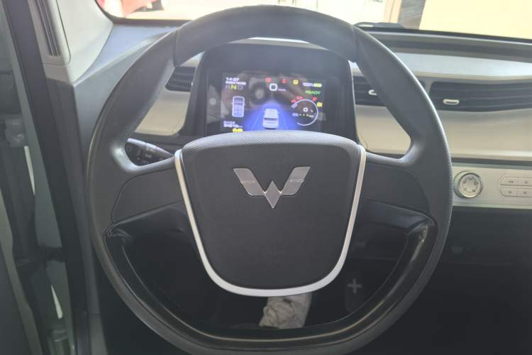 Used Wuling Hongguang MINIEV 2021 Macaron Premium Model – Lithium Iron Phosphate