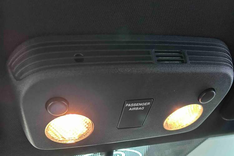 Used Ford Mustang 2015 2.3T Automatic U.S.-Spec Version
