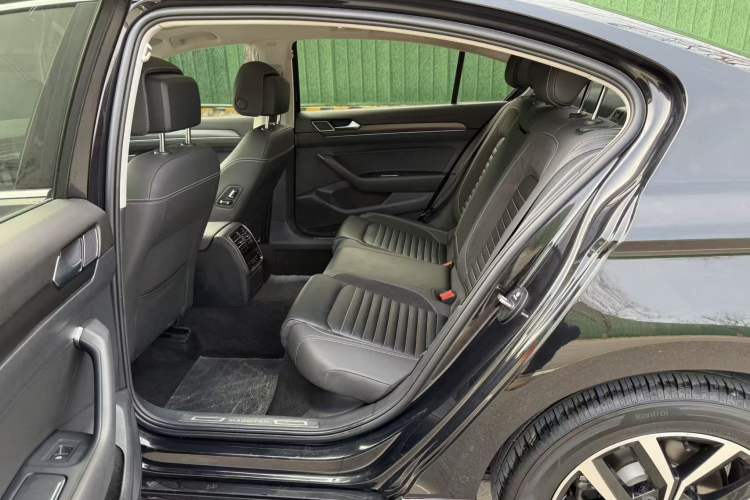 Used Volkswagen Magotan 2020 330TSI DSG Leading Model Interior 2