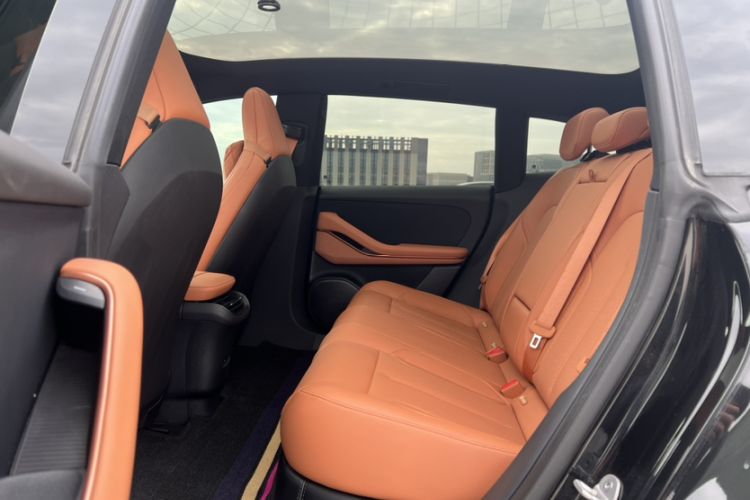 Used Nio ET5T 2023 75 kWh Touring Interior 2