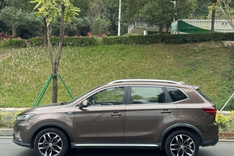 Used Roewe RX5 2016 30T Four-Wheel Drive Automatic Internet Smart Luxury Edition
