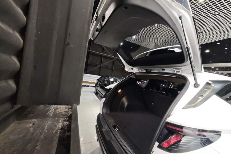 Used Hyundai Tucson 2023 Tucson L 1.5T Automatic Two-Wheel Drive GLX Elite Edition Trunk