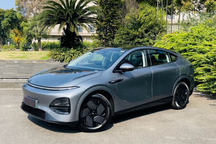 Used XPeng G6 2025 625 Long-Range Max Flagship Edition