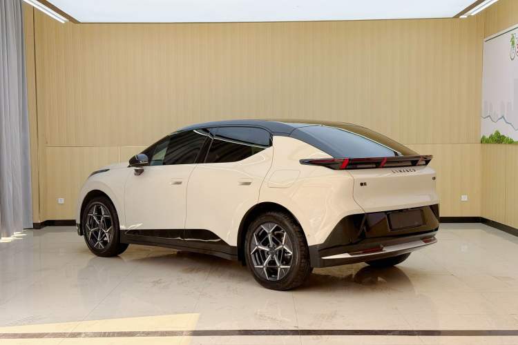 Used Lynk & Co Z20 2025 530 km Range Rear-Wheel Drive Pro