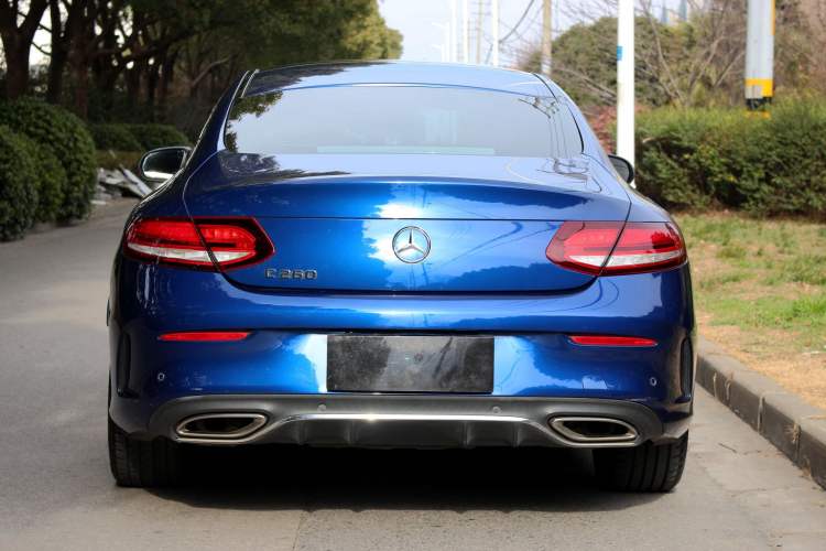 Used Mercedes-Benz C-Class 2019 C 260 Coupe Exterior 6