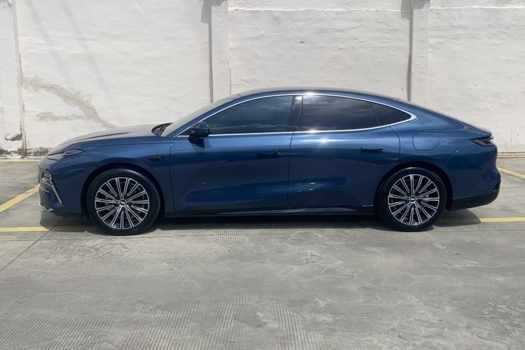 Used Geely Galaxy Galaxy 8 2025 130km EM-i Flagship Edition
