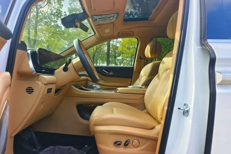 Used VOYAH Dream 2024 PHEV Extended-Range Premium Edition