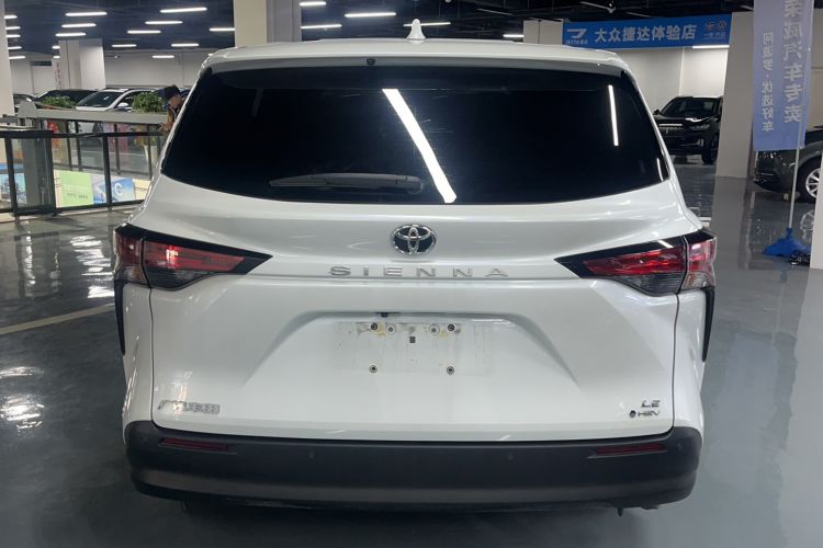Used Toyota SIENNA 2024 2.5L Hybrid Comfort Edition
