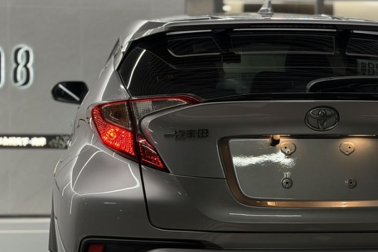 Used Toyota IZOA 2021 2.0L Yixing Version