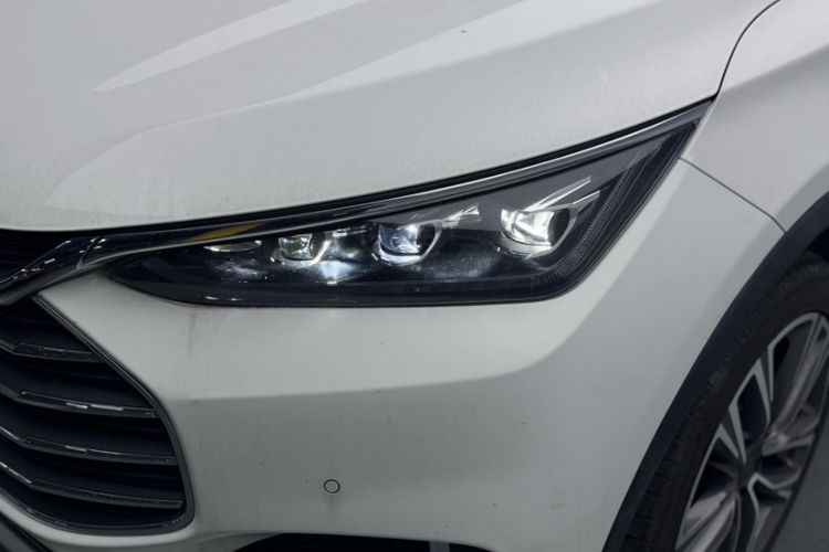 Used BYD Tang 2018 2.0T Automatic SmartConnect Prestige 7-Seater China V Standard