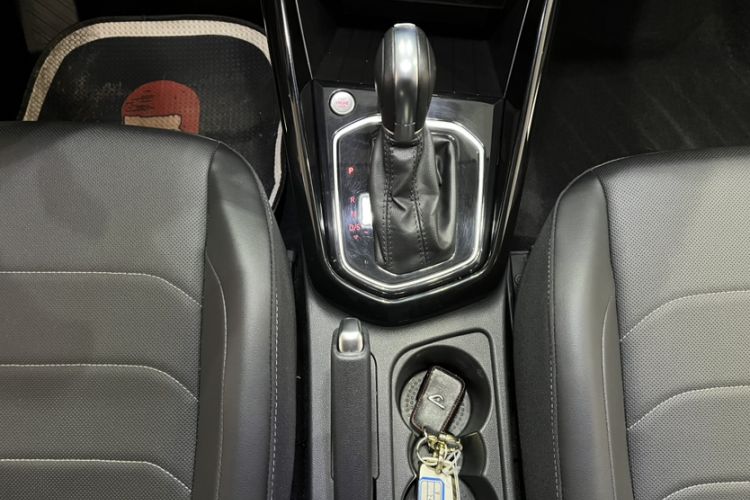 Used Jetta VS5 2021 280TSI Automatic Enjoyment Model Gear Lever