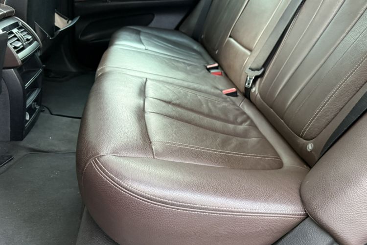 Used BMW X5 2015 xDrive28i
