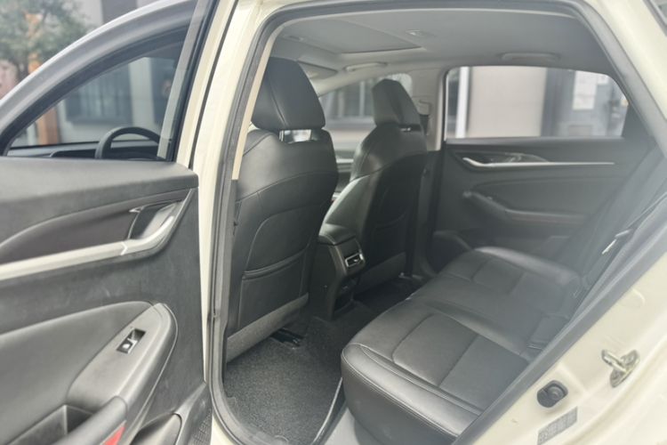 Used CHANGAN Eado 2020 PLUS Blue Whale NE 1.4T GDI DCT Prestige Model Interior 3