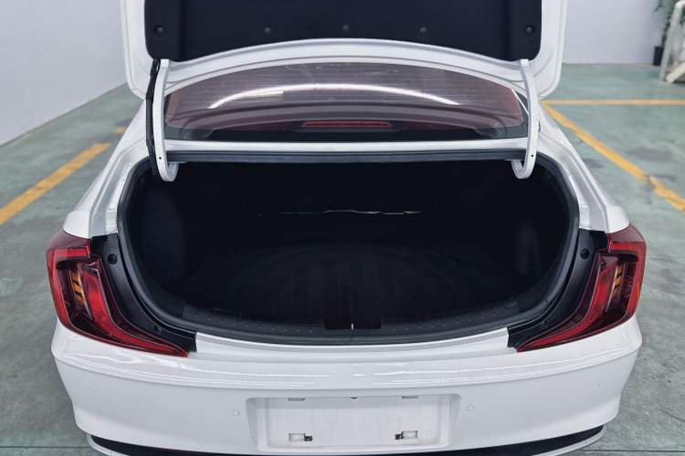 Used Hyundai Mistra 2021 1.8L CVT GLX Elite Edition