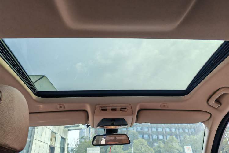 Used BMW 5 Series 2014 520Li Elegant Model