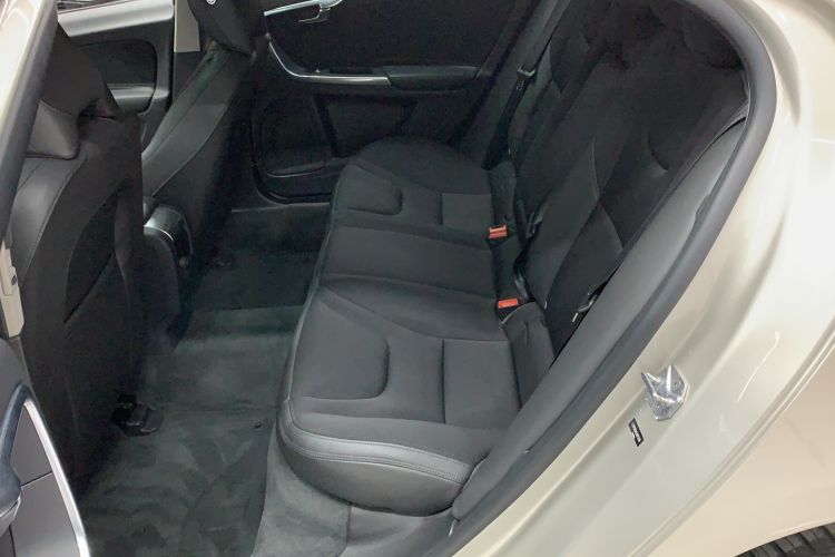 Used Volvo S60 2018 S60L T3 Smart Drive Edition Interior 2