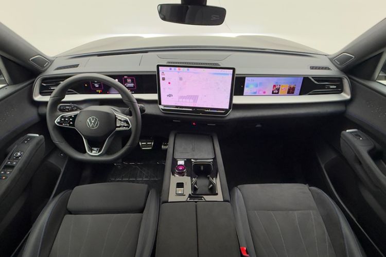 Used Volkswagen Teramont 2025 Tiguan Pro 450TSI Four-Wheel Drive Summit Edition Interior 1