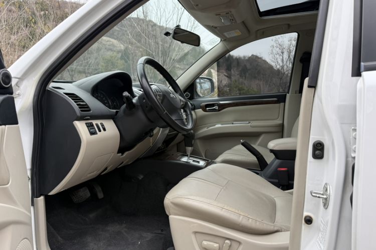 Used Mitsubishi Pajero Sport 2013 3.0L Automatic Two-Wheel Drive Luxury Edition
