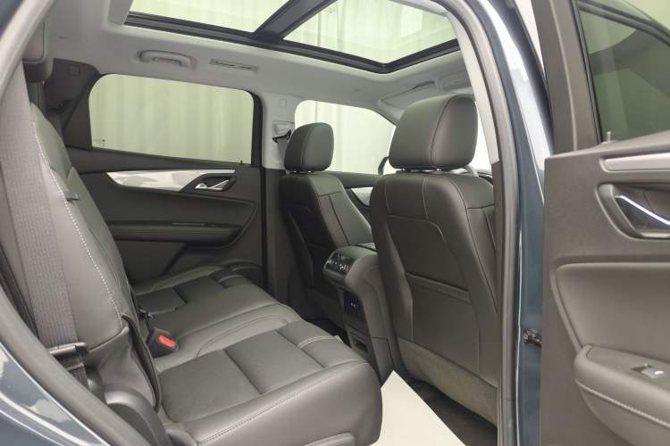 Used Chevrolet Blazer 2022 Mild Hybrid 650T 7-Seater Wei Version