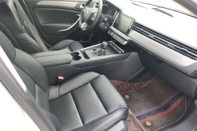 Used Citroen C5 2017 350THP Automatic Comfort Model Interior 2