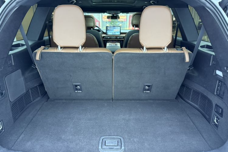 Used Lincoln Aviator 2022 3.0T V6 Four-Wheel Drive Luxury Edition Interior 5