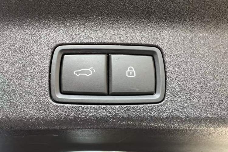 Used Li Auto L8 2023 Max model
