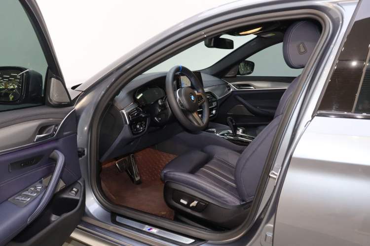 Used BMW 5 Series 2020 530i M Sport Package Left Front Seat