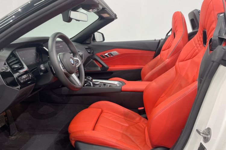 Used BMW Z4 2019 sDrive 25i M Sport Package Interior 8