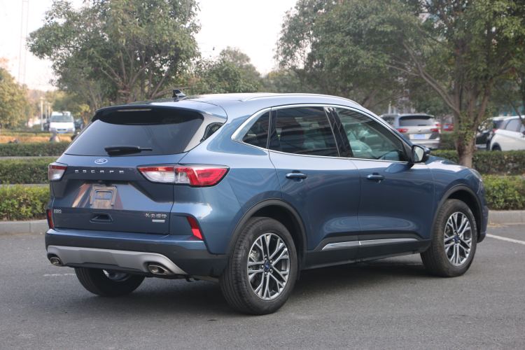 Used Ford Escape 2020 EcoBoost 245 Two-Wheel-Drive Titanium Edition