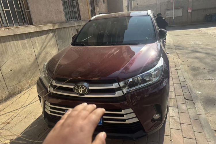 Used Toyota Highlander 2018 2.0T Four-Wheel Drive Luxury Version 7 Seats China VI Standard
