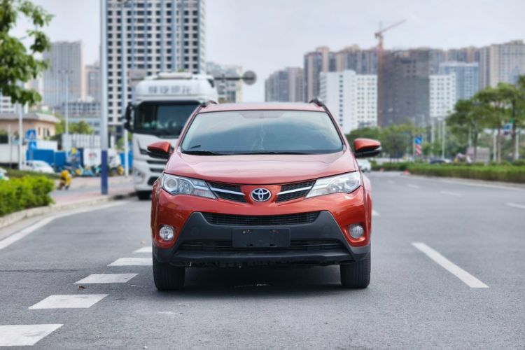 Used Toyota RAV4 2013 2.0L CVT Four-Wheel Drive New Edition
