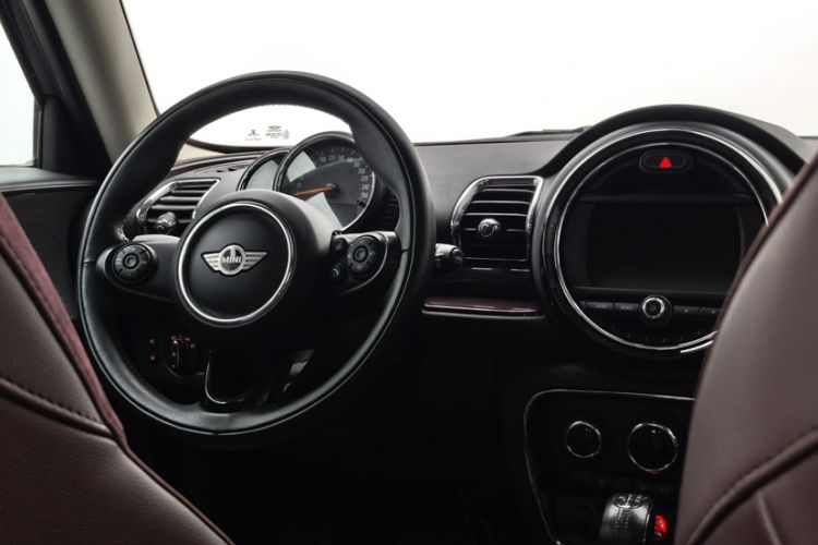Used MINI Clubman 2016 Revised Version 1.5T COOPER Connoisseur Edition Interior 2