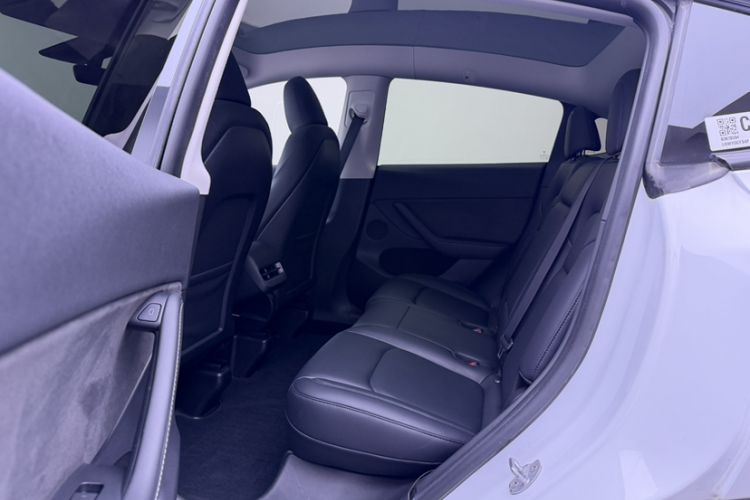 Used Tesla Model Y 2022 Revised Version Rear-Wheel Drive Interior 4