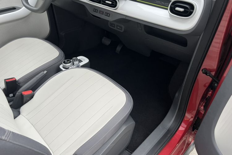 Used Geely Galaxy Panda 2025 Model 210km Panda Kart Piggy Hero Limited Edition
