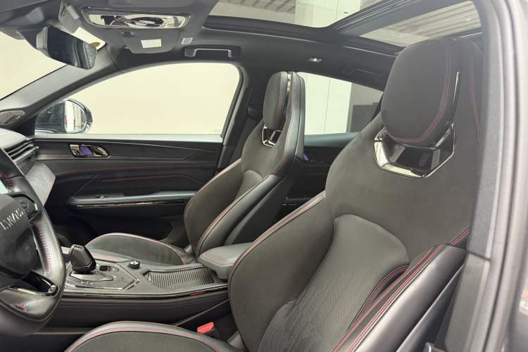 Used Lynk & Co 05 2023 2.0TD Four-Wheel Drive Sporty Halo