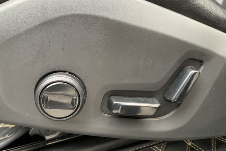 Used Volvo XC60 2019 T5 4x4 Smart Edition China VI Standard