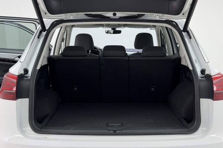 Used Volkswagen Tayron 2021 330TSI Two-Wheel-Drive 3rd Anniversary Limited Edition