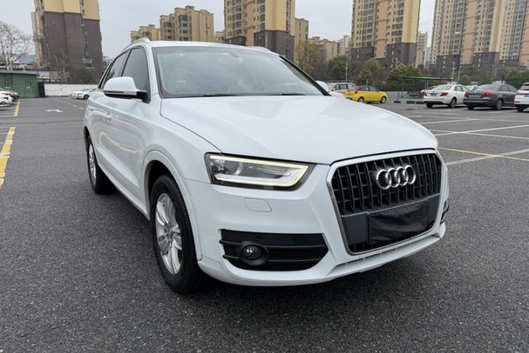 Used Audi Q3 2015 35 TFSI Comfort Model Exterior 4