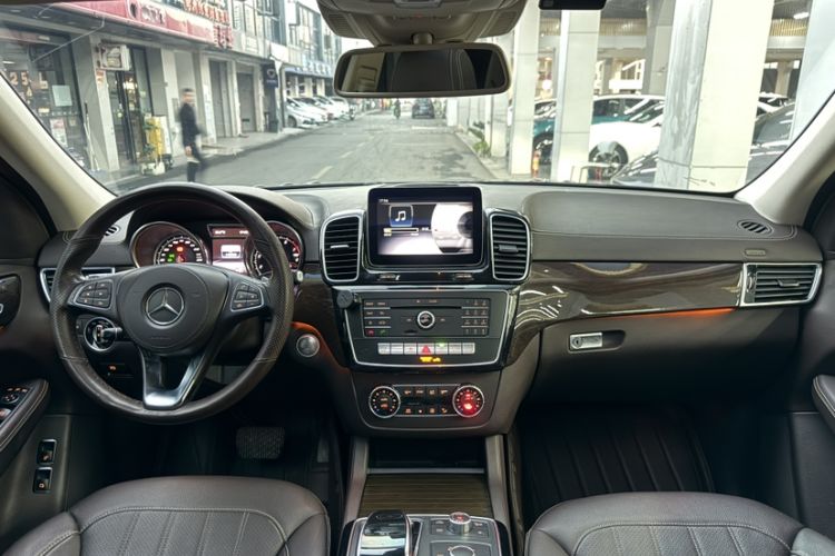 Used Mercedes-Benz GLS 2018 Refreshed GLS 400 4MATIC Dynamic Edition
