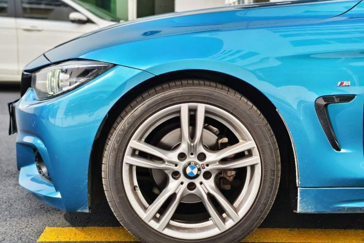 Used BMW 4 Series 2017 425i M Sport Package Exterior 4