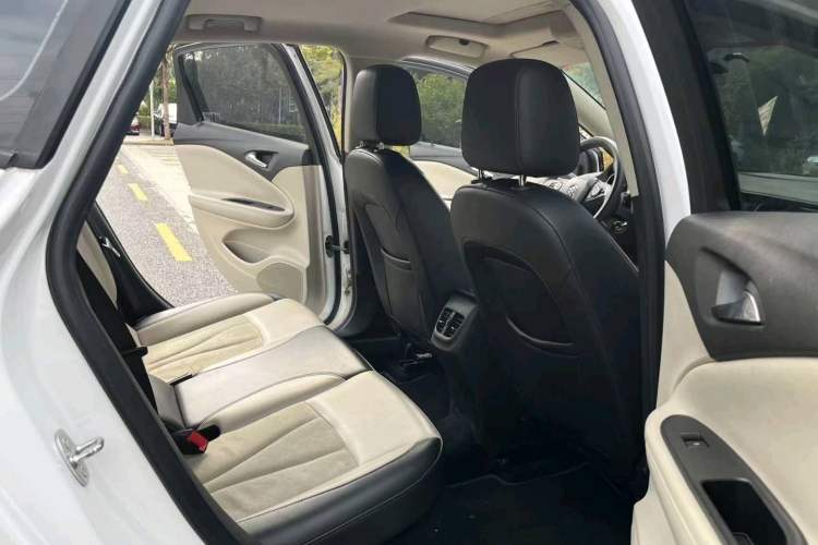 Used Buick Verano 2019 Sedan 15S Automatic Leading Model