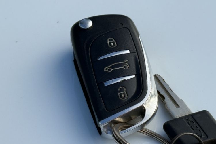 Used Chevrolet Captiva 2014 2.4L 4x4 Flagship Edition 7 Seats