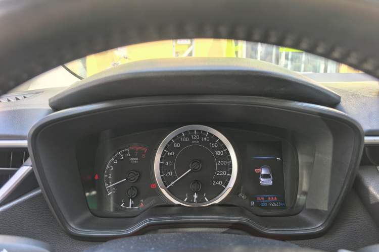 Used Toyota Corolla 2021 1.2T S-CVT Sport Edition Odometer Close Up