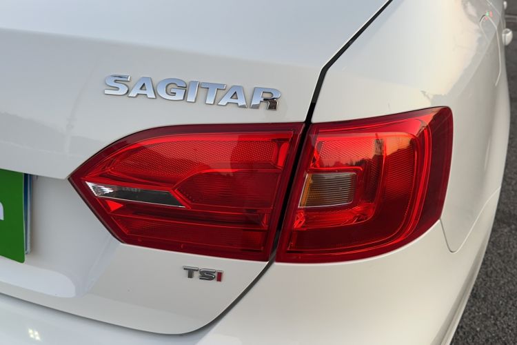 Used Volkswagen Sagitar 2014 1.4TSI Manual Luxury Model
